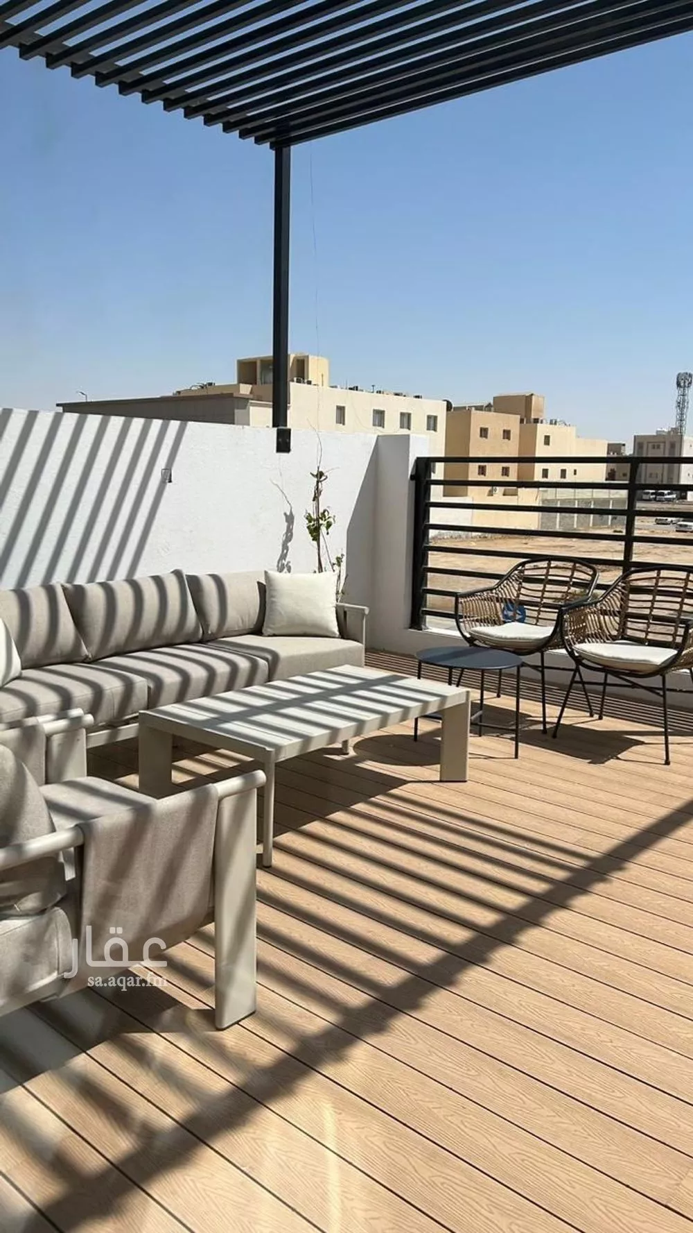 مكتب 418 م² في العارض 10