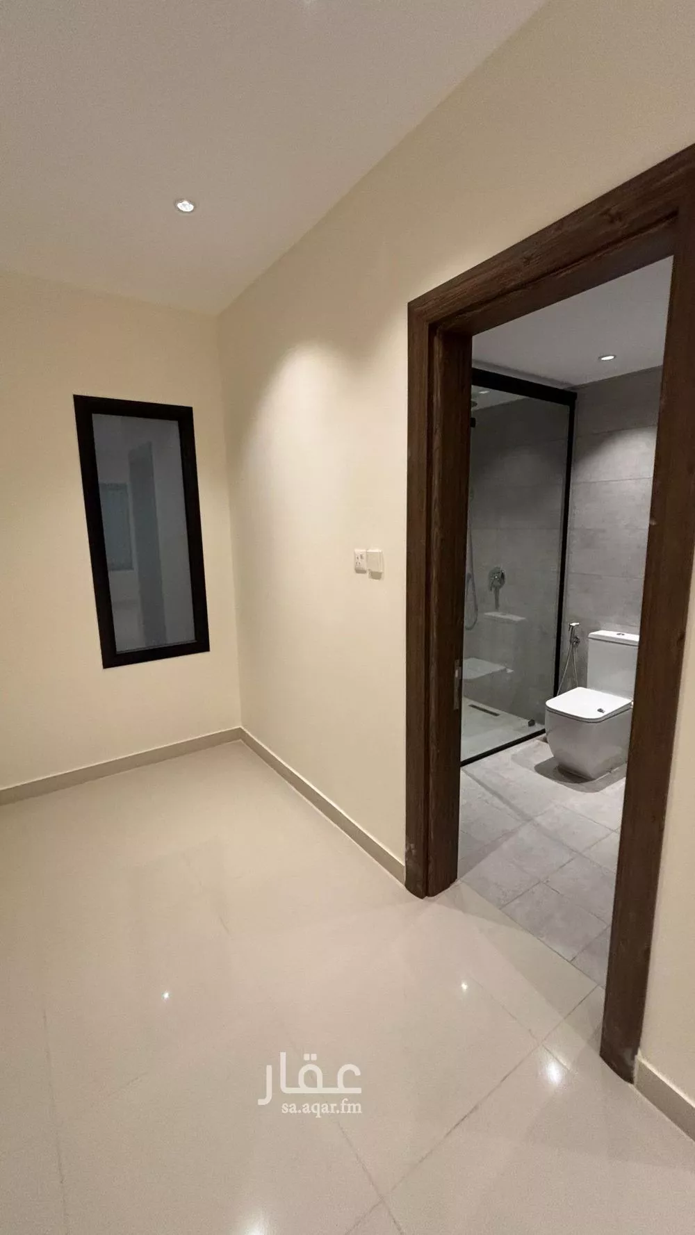 شقة 5 غرف في الدفاع 5