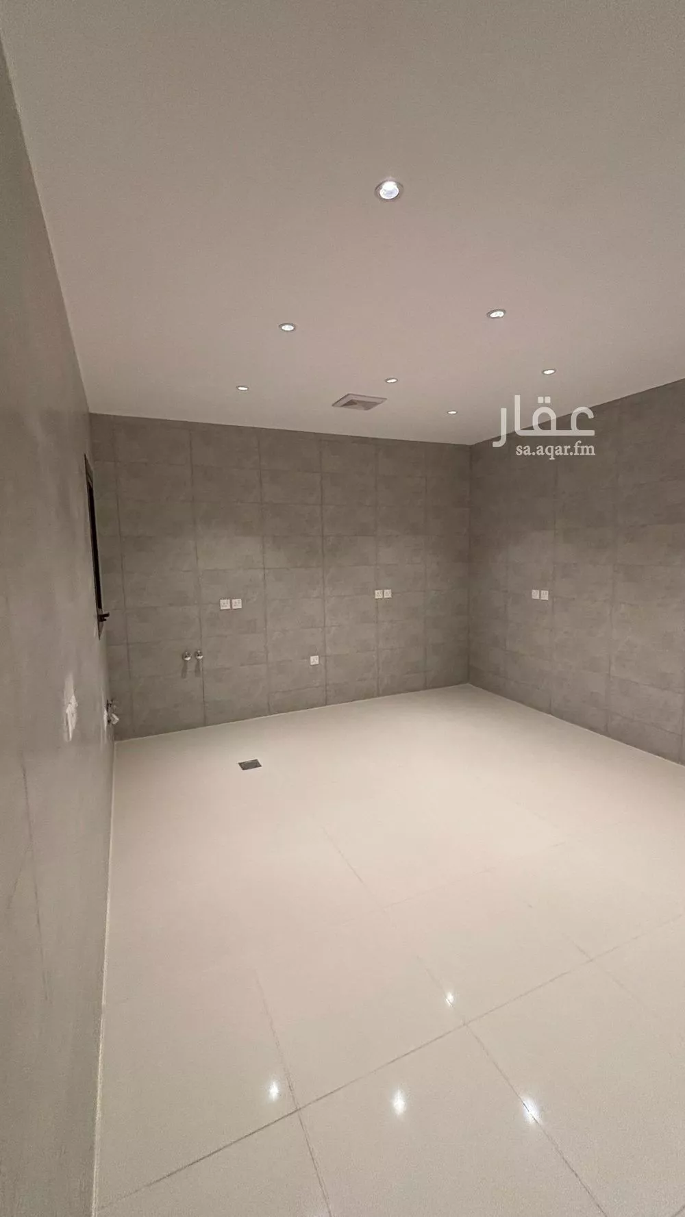 شقة 5 غرف في الدفاع 10