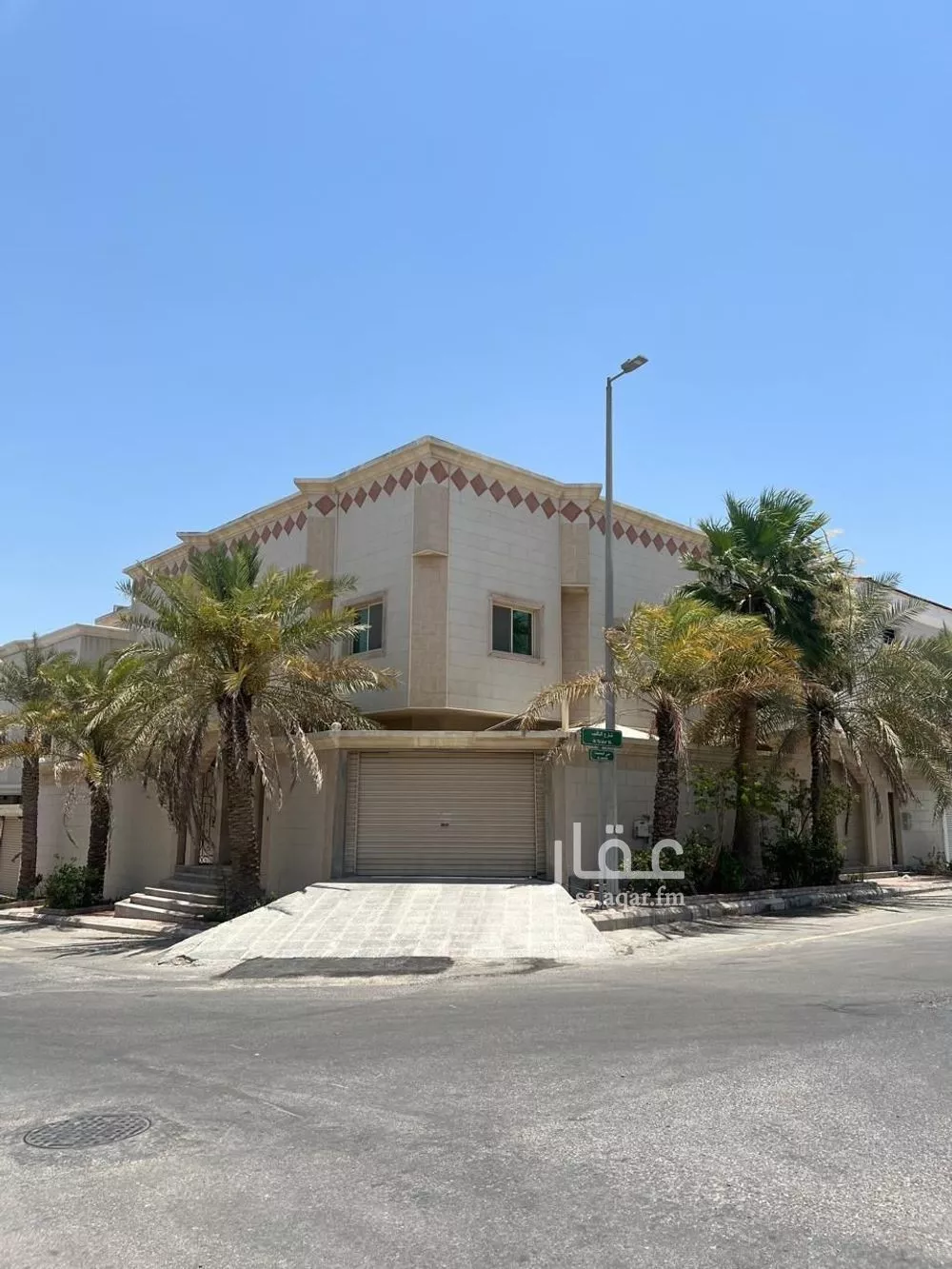 فيلا 9 غرف في الجامعة 2