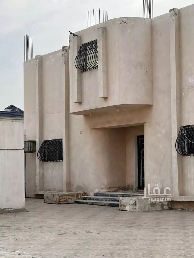 1209 sqm building in Al Awali 2