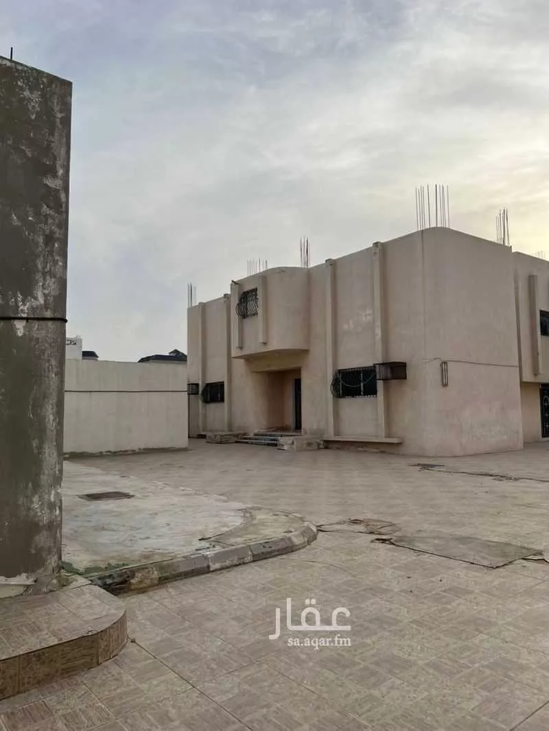 1209 sqm building in Al Awali 11