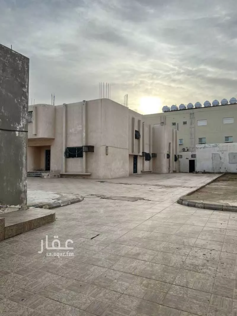 1209 sqm building in Al Awali 13