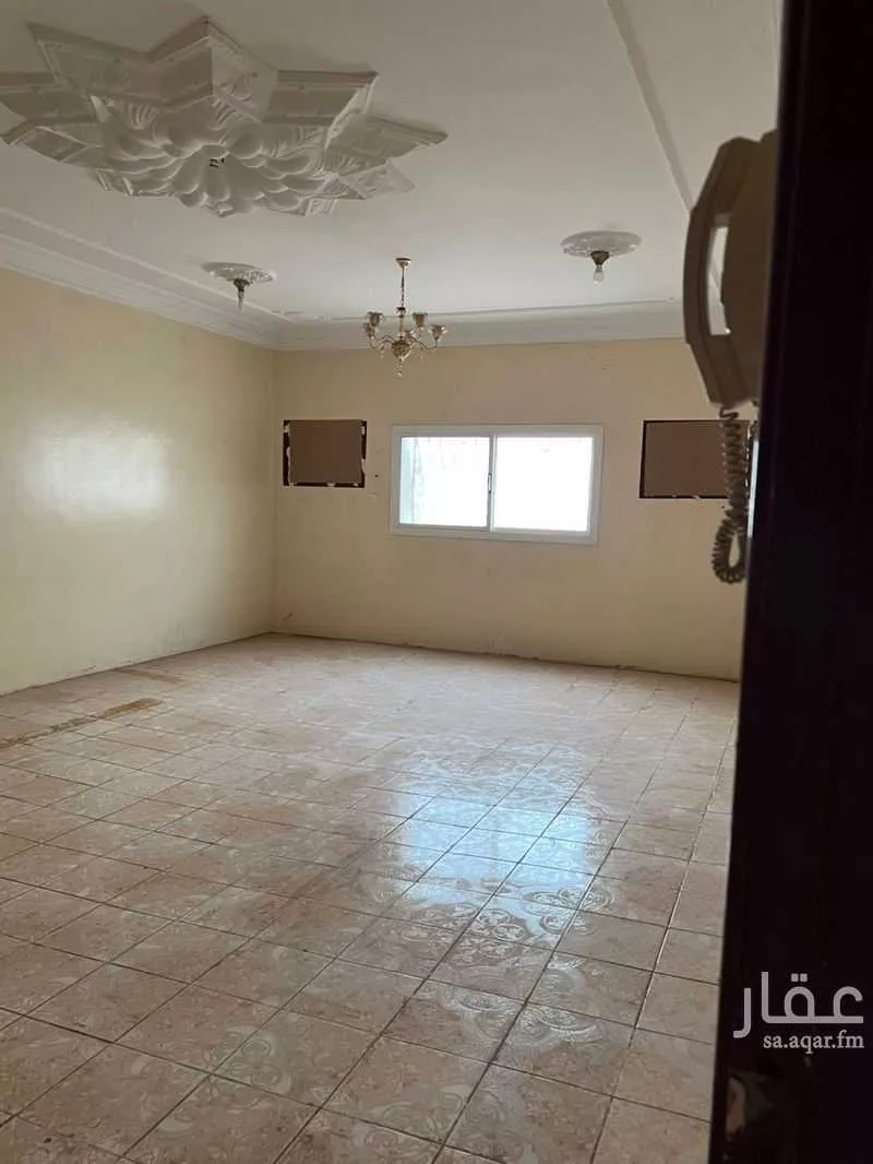 1209 sqm building in Al Awali 15