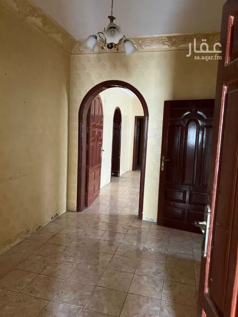 1209 sqm building in Al Awali 16