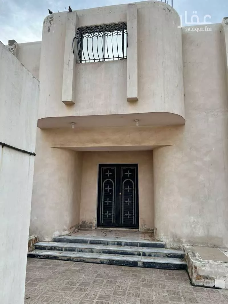 1209 sqm building in Al Awali 10