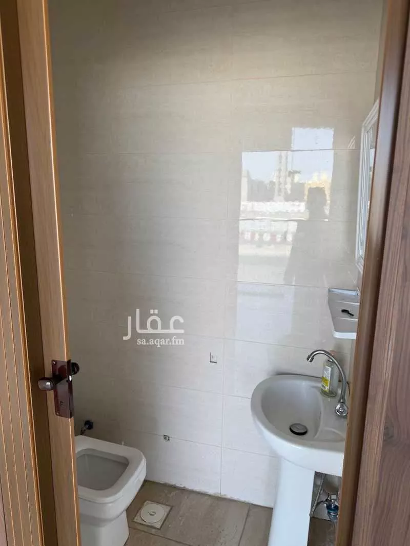 محل 894 م² في الفردوس 3