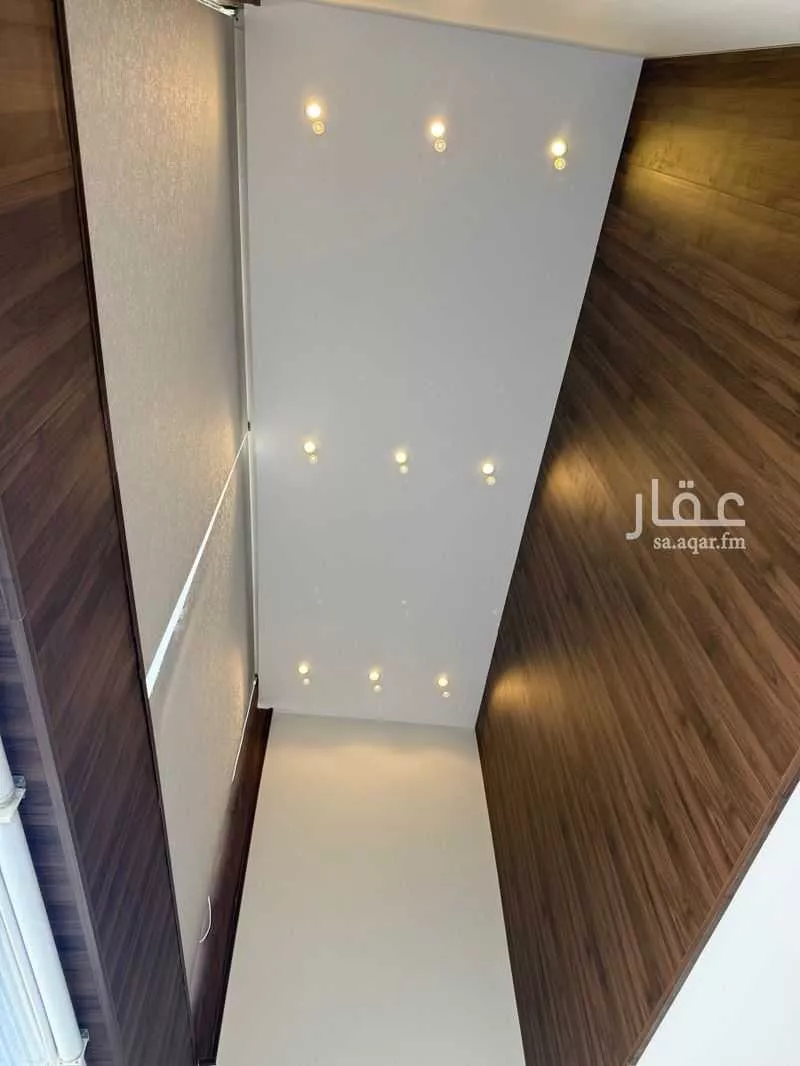 محل 894 م² في الفردوس 4