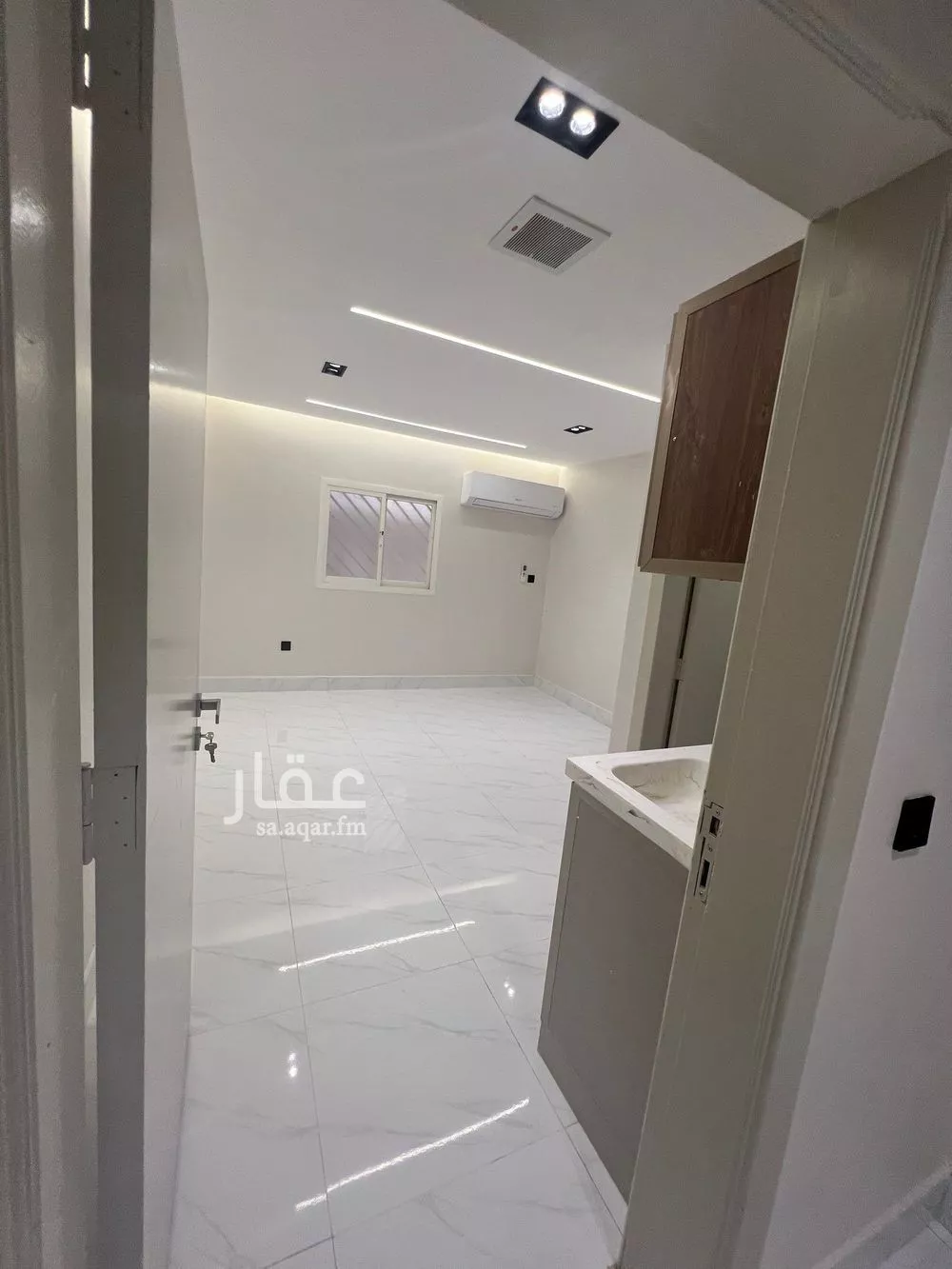 شقة 1 غرف في الروابي 5