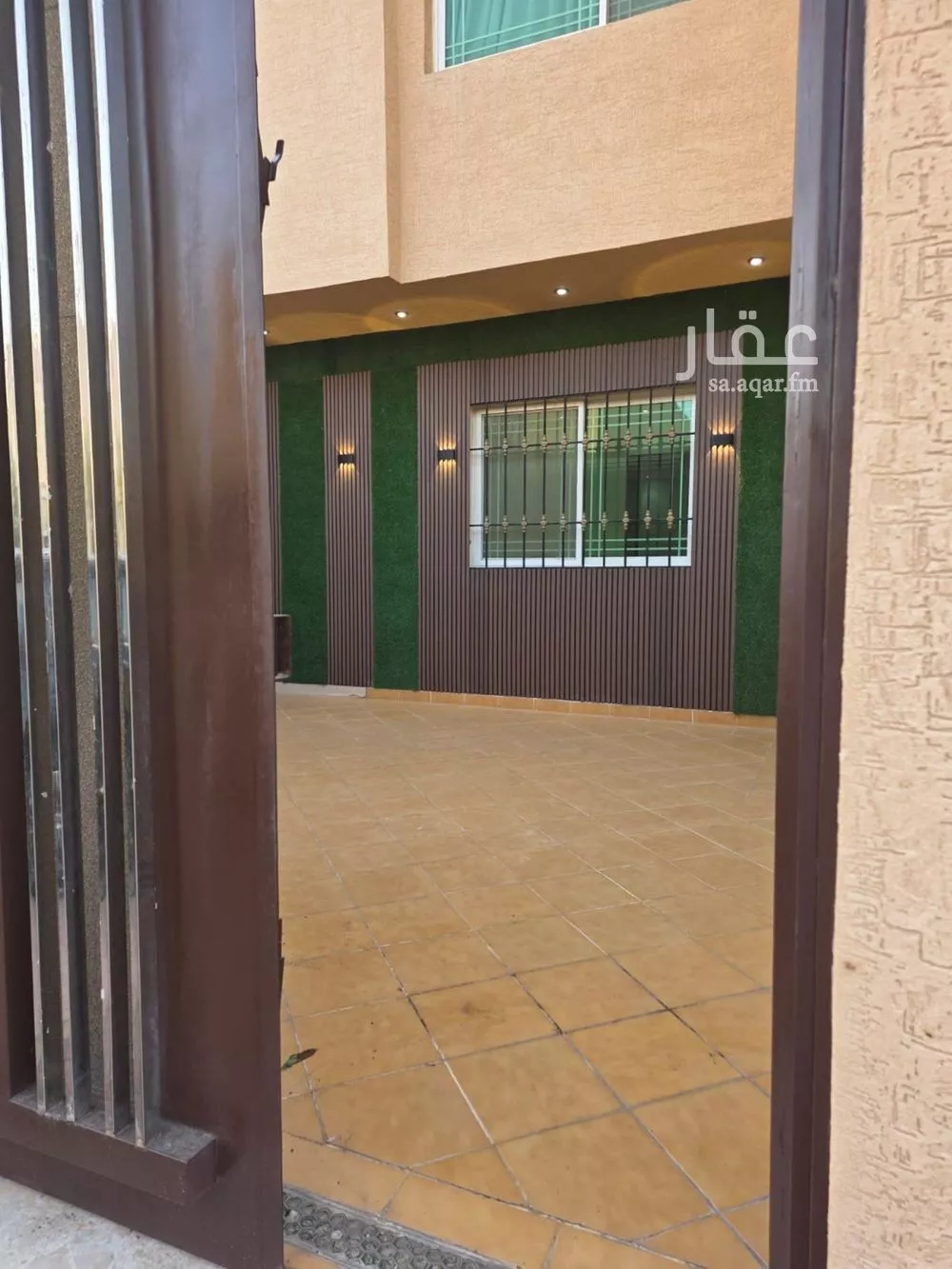 3 bedroom floor in Al Yasmin 21