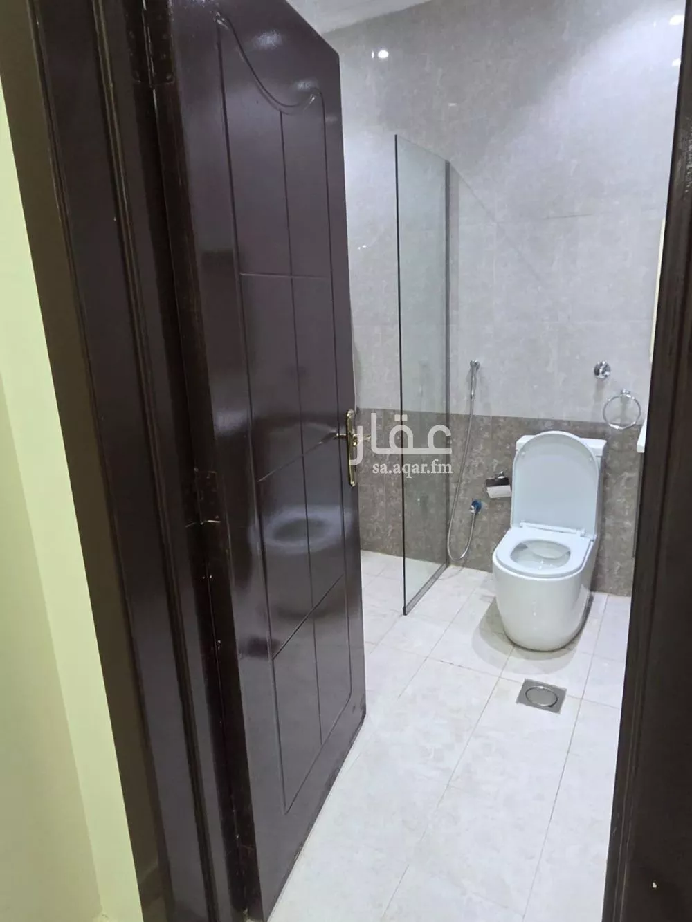 3 bedroom floor in Al Yasmin 6