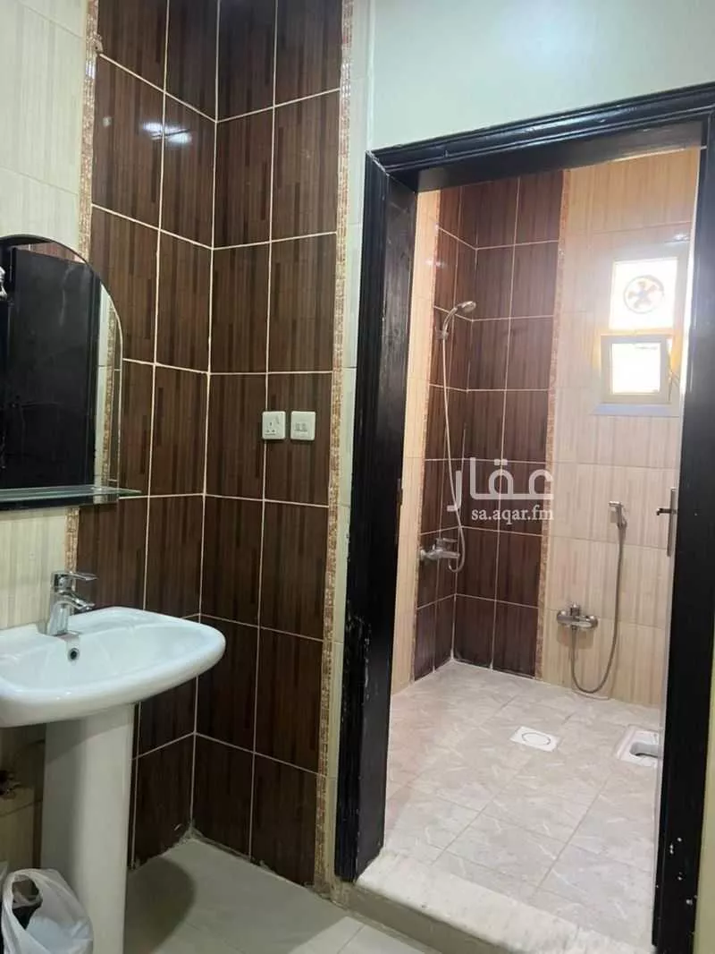 2 bedroom floor in Uhud 7