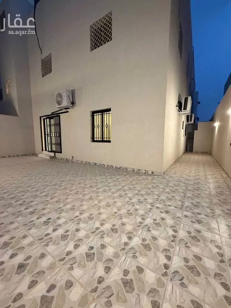 4 bedroom floor in Al Rabwa 4