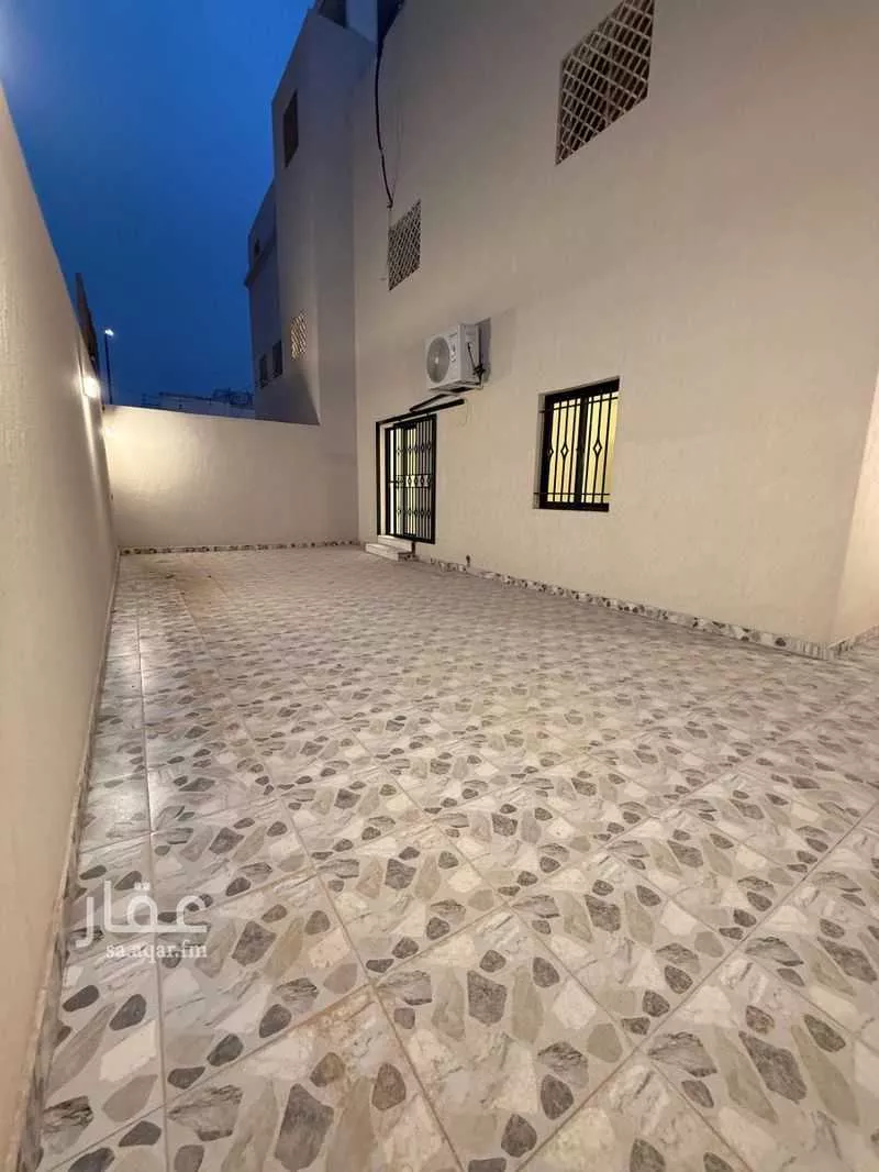 4 bedroom floor in Al Rabwa 6