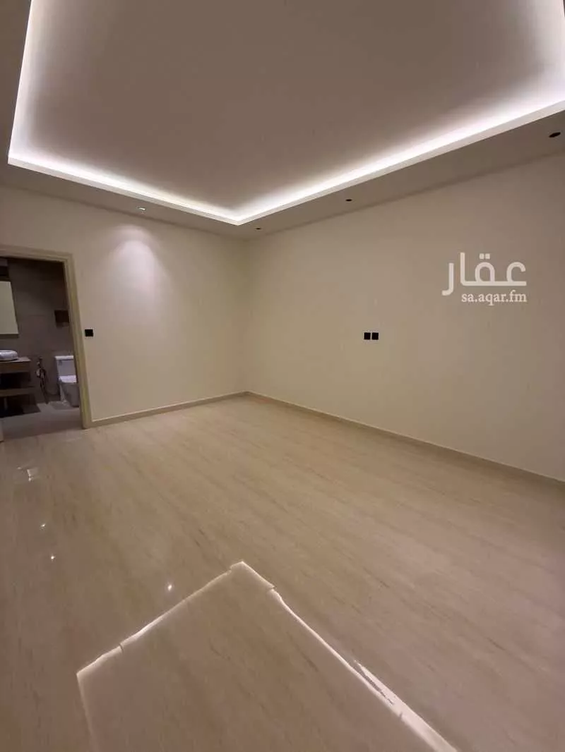 4 bedroom floor in Al Rabwa 9