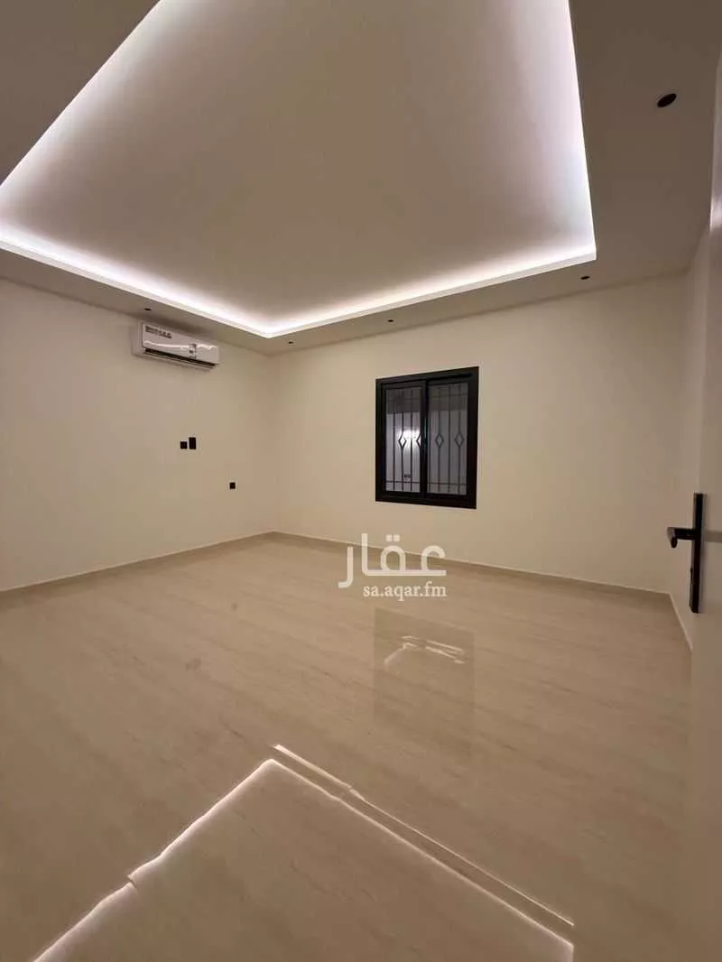 4 bedroom floor in Al Rabwa 10