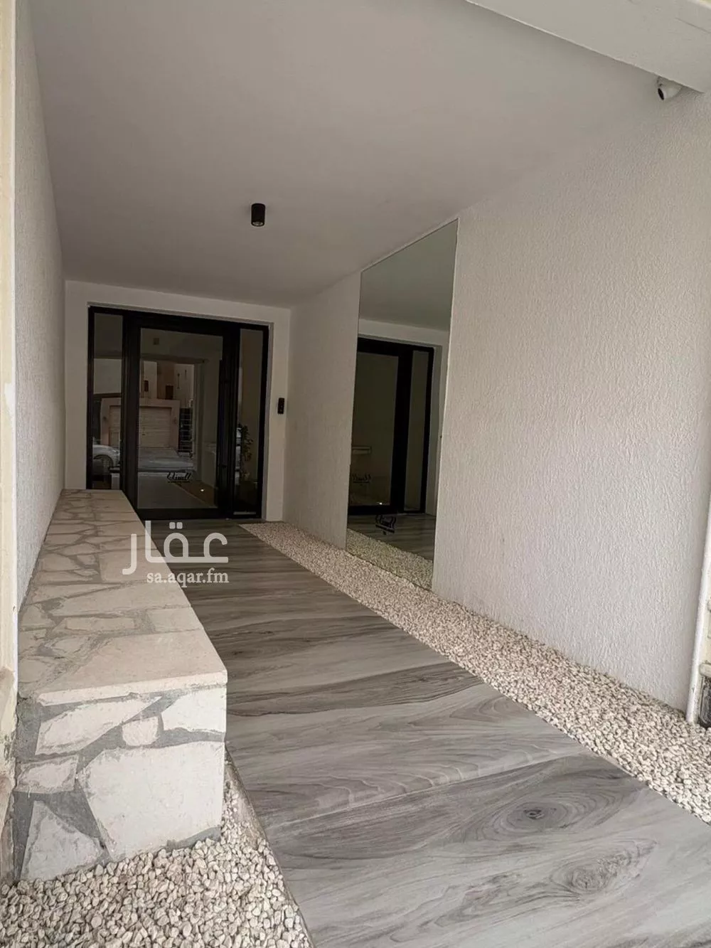 شقة 1 غرف في الملقا 2