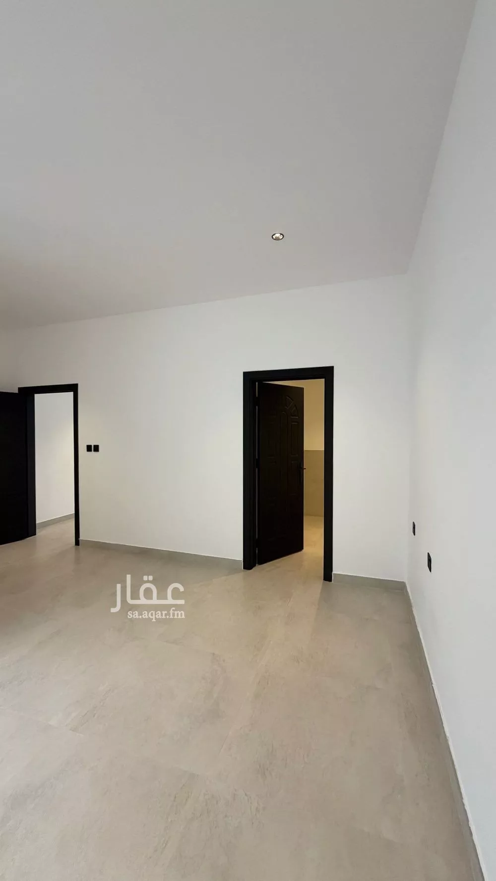 شقة 1 غرف في الملقا 11