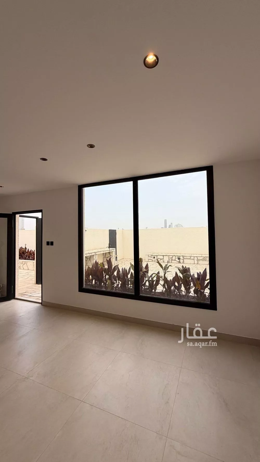 شقة 1 غرف في الملقا 13