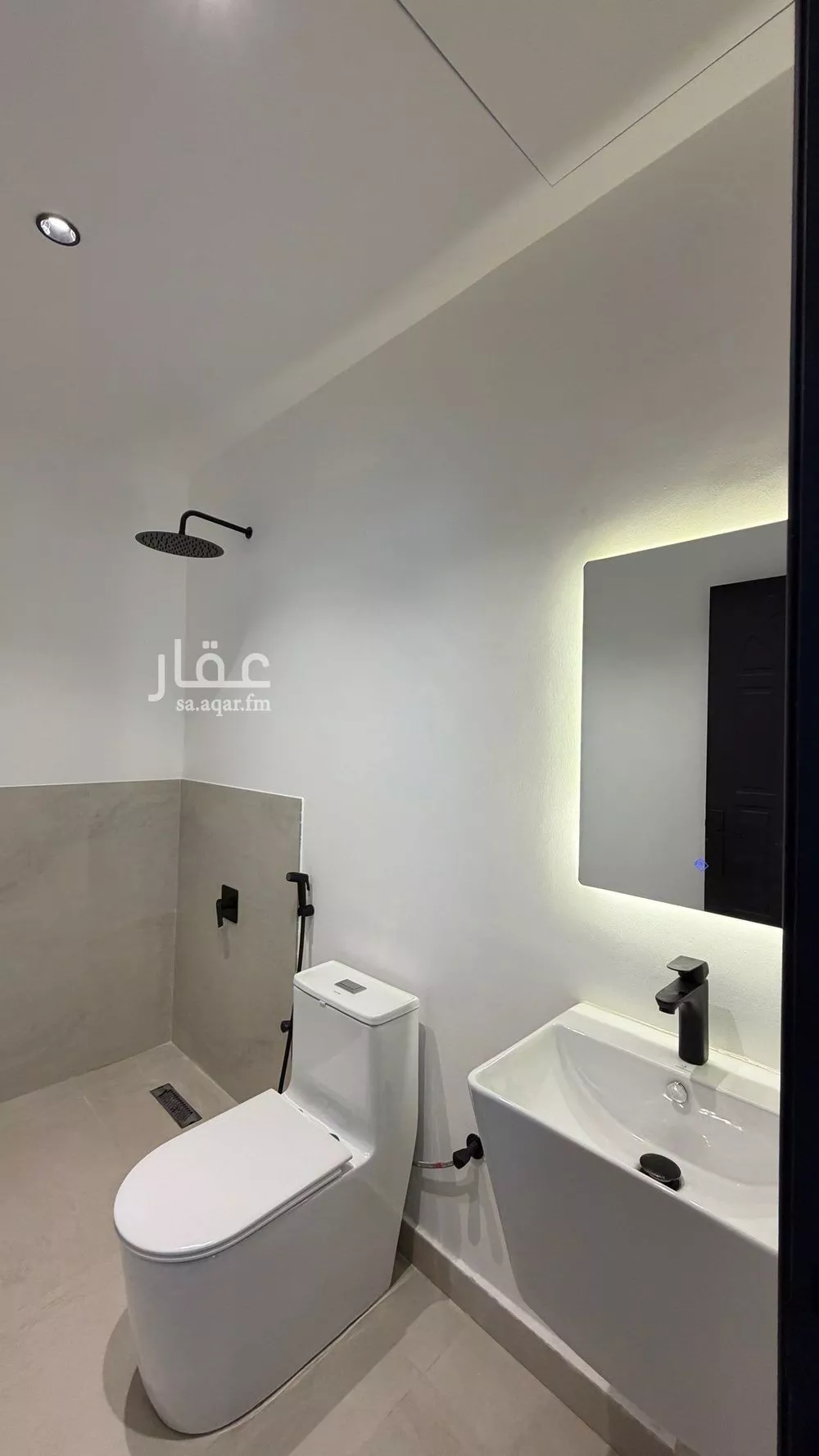 شقة 1 غرف في الملقا 16