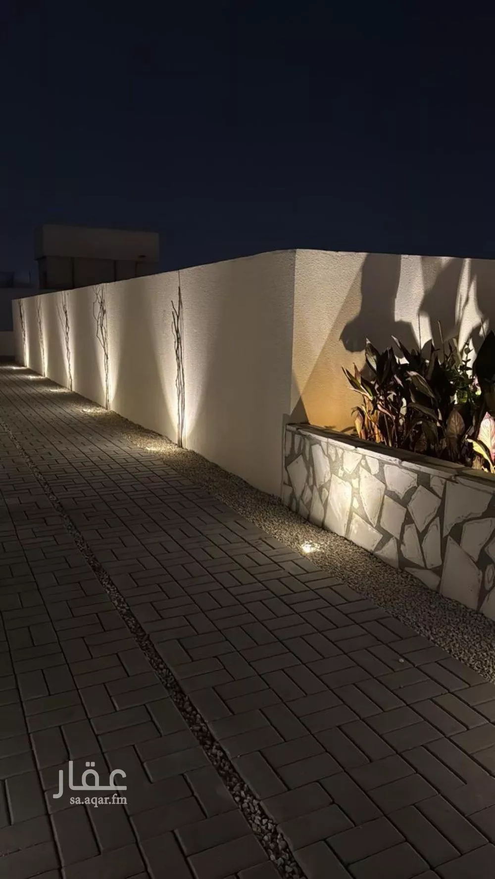 شقة 1 غرف في الملقا 25