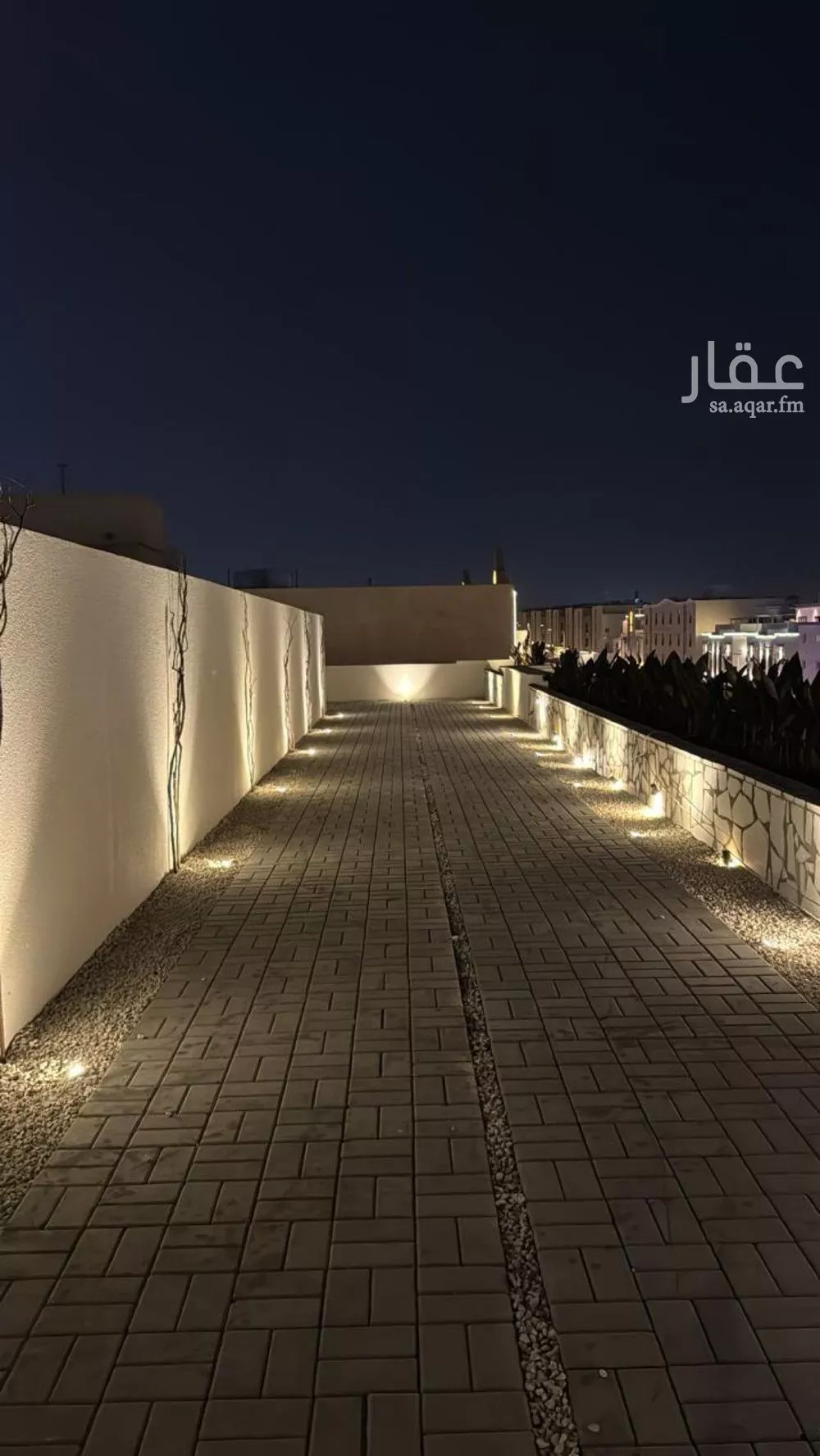 شقة 1 غرف في الملقا 27