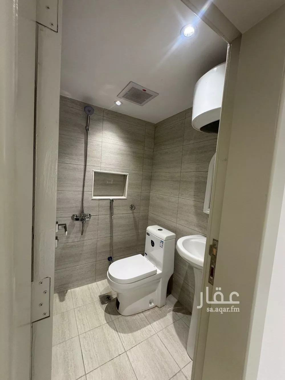 شقة 1 غرف في الروابي 6