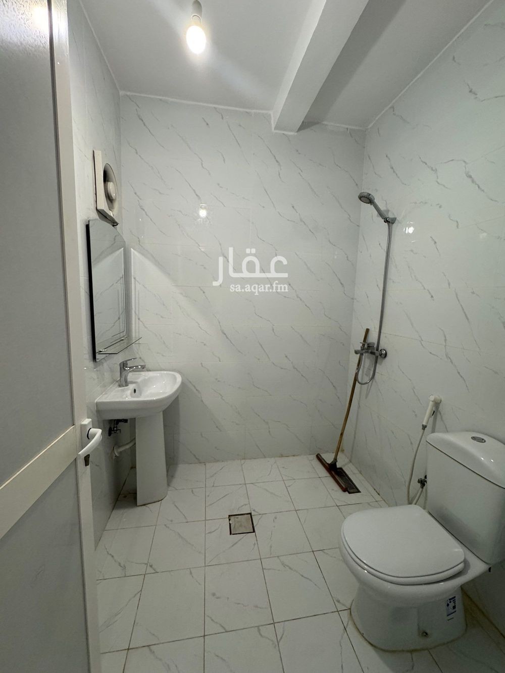 شقة 3 غرف في العزيزية، جدة 10