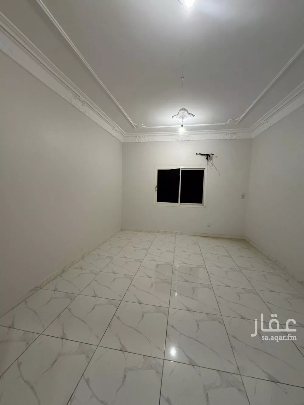 شقة 3 غرف في العزيزية 4