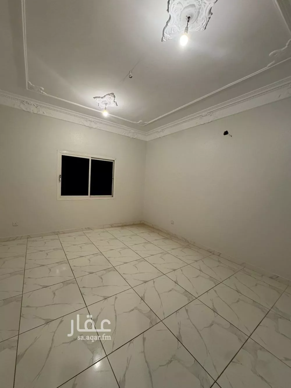 شقة 3 غرف في العزيزية 5