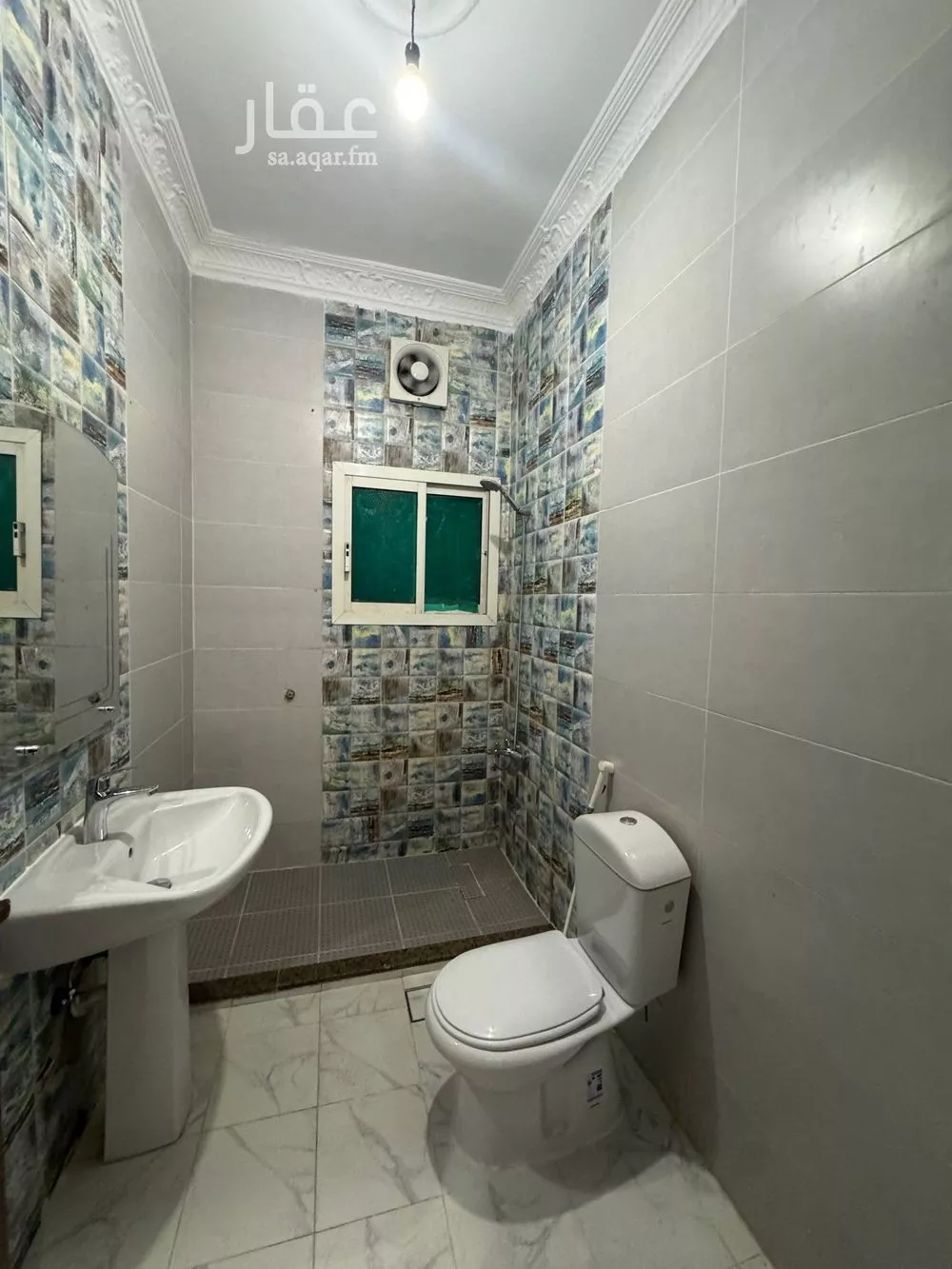 شقة 3 غرف في العزيزية 9