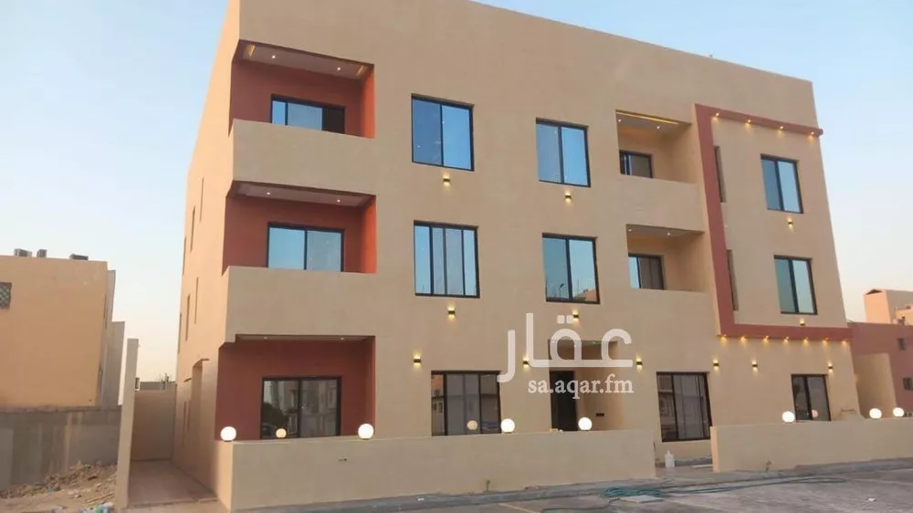 4 bedroom apartment in Dhahrat Laban 5