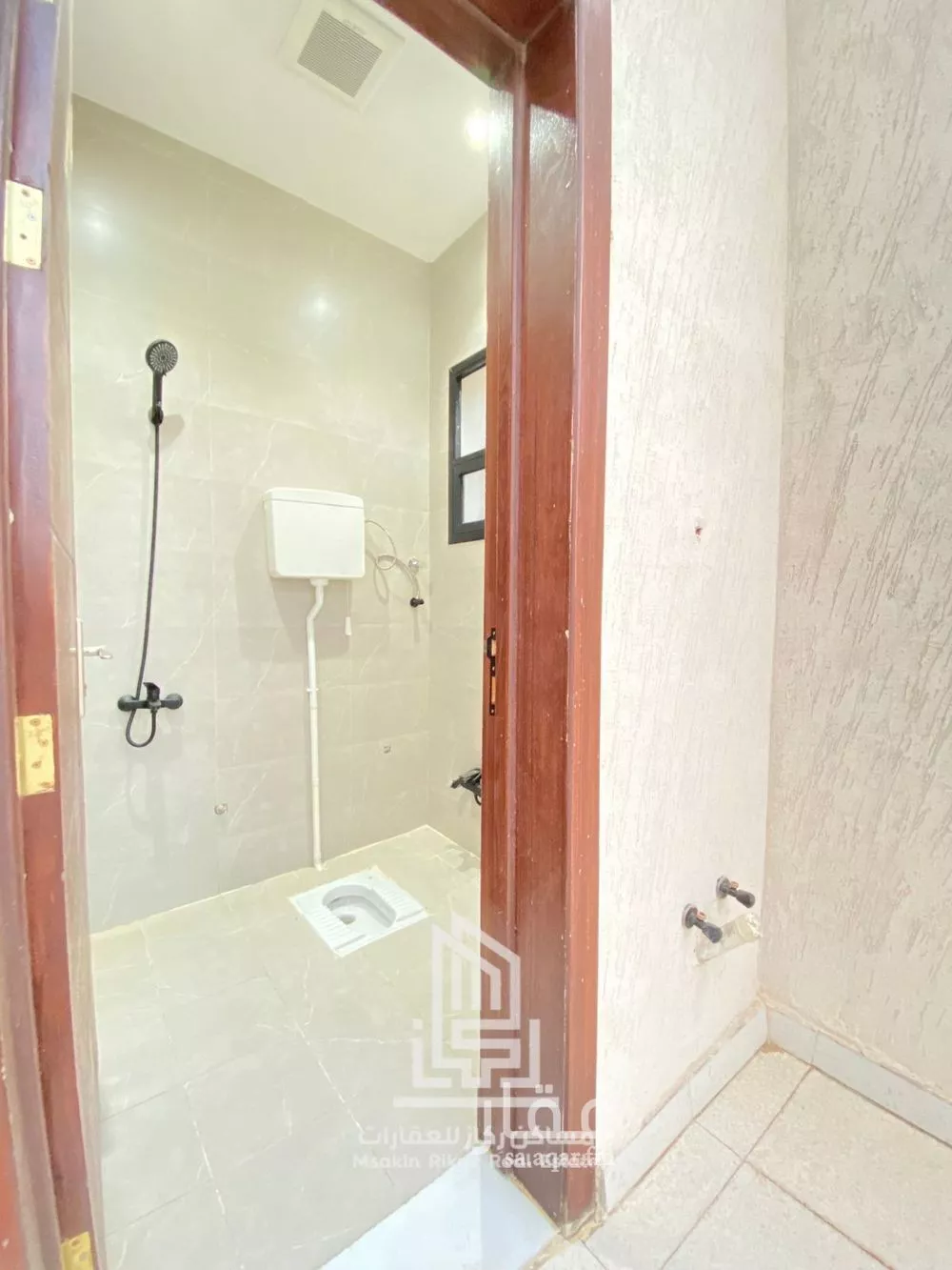 دور 3 غرف في البرية 4