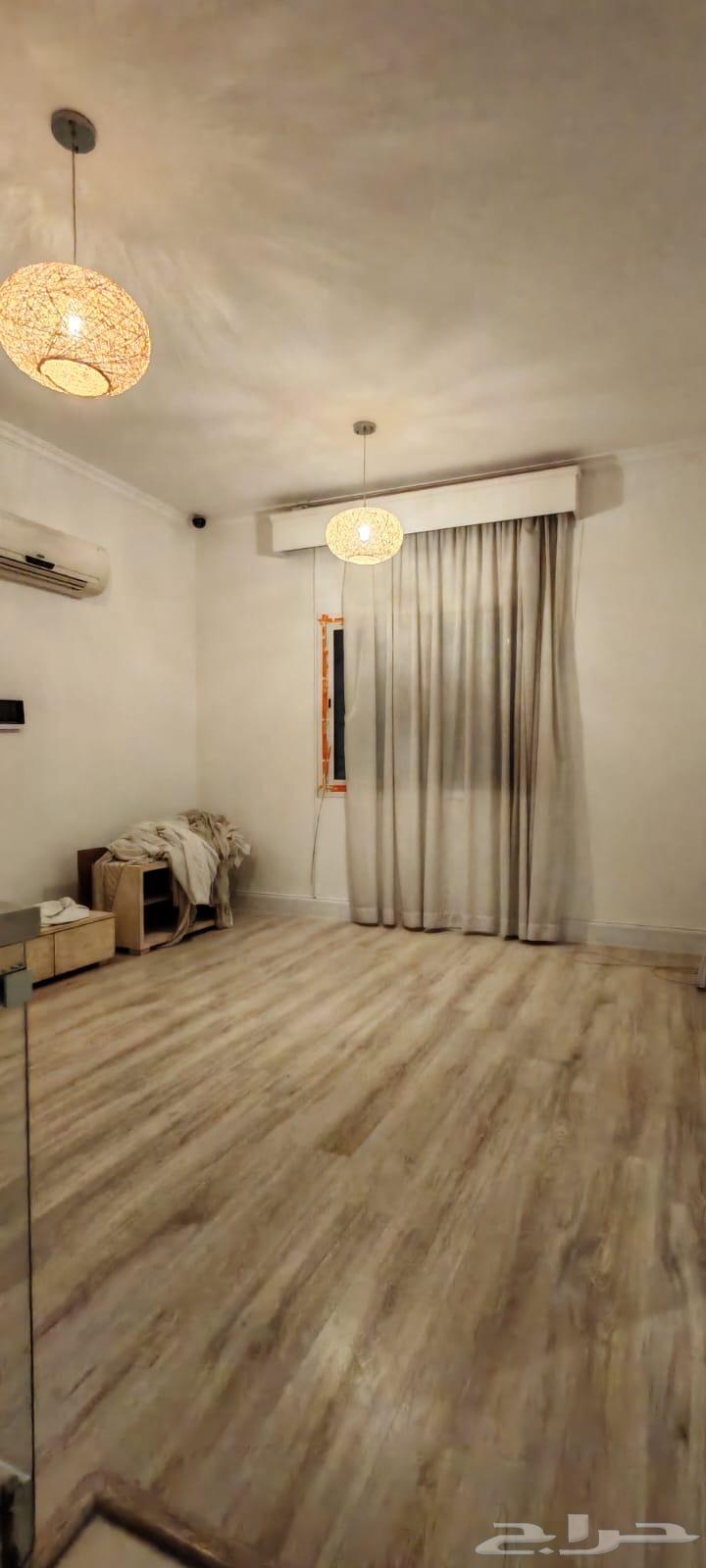 فيلا 4 غرف في الملك عبدالله 2