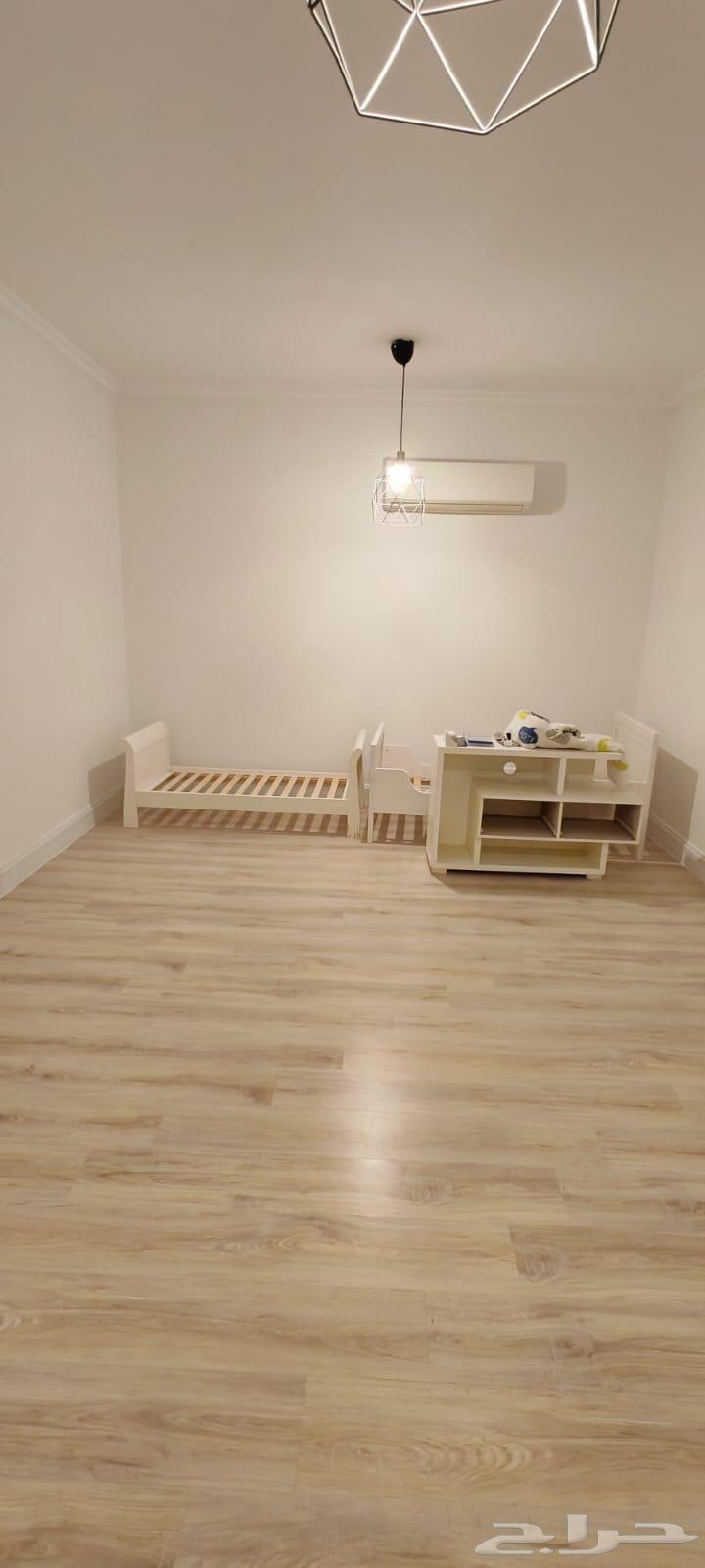 فيلا 4 غرف في الملك عبدالله 4