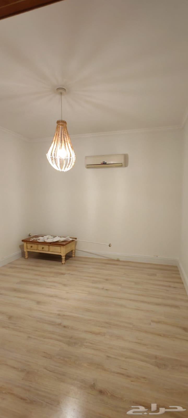 فيلا 4 غرف في الملك عبدالله 5