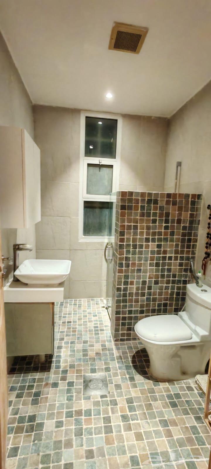 فيلا 4 غرف في الملك عبدالله 9