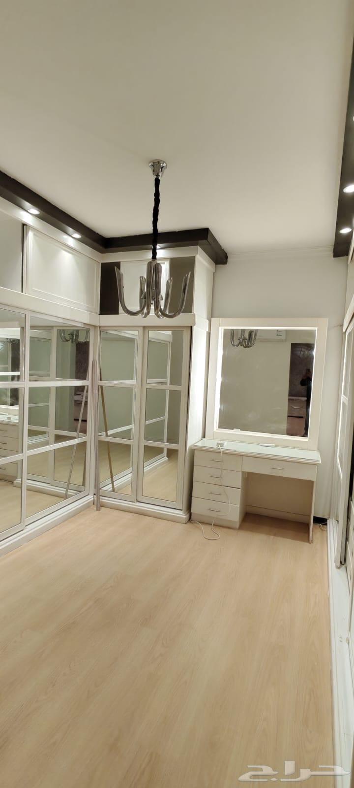 فيلا 4 غرف في الملك عبدالله 10