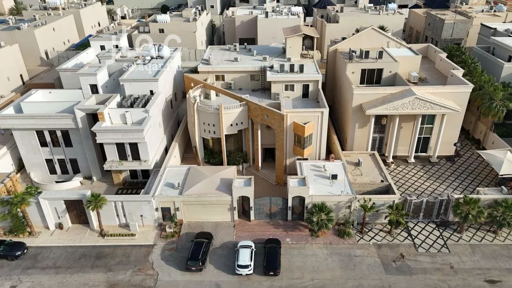 شقة 9 غرف في الملقا 16