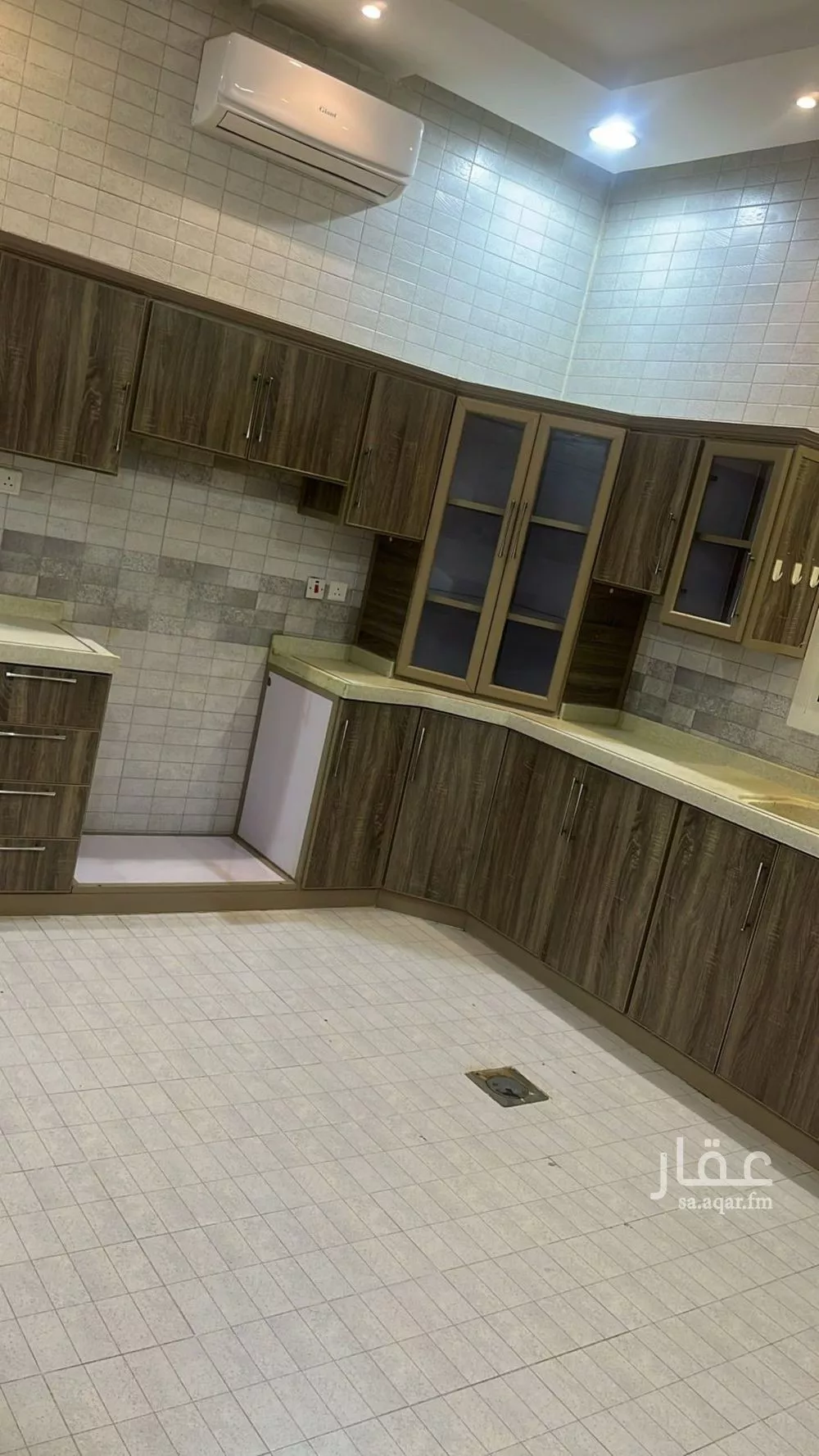 5 bedroom villa in Al Aridh 7