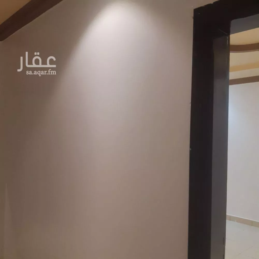 شقة 4 غرف في الملقا 9