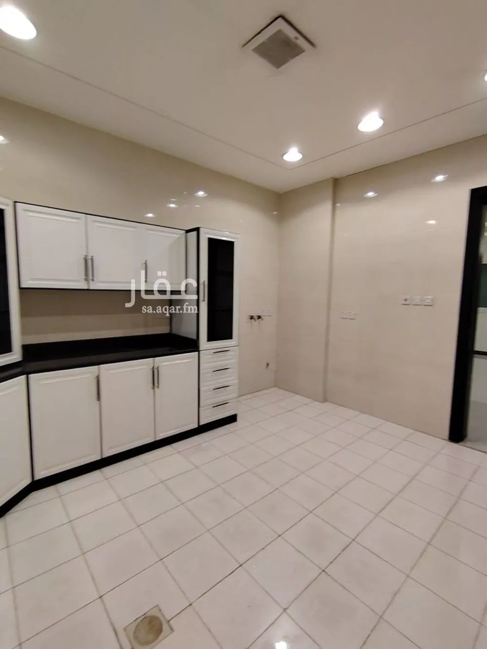 2 bedroom apartment in Al Khaleej 3