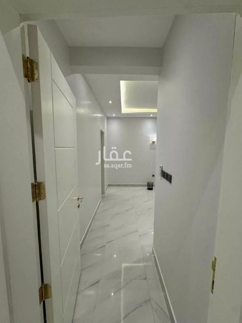 3 bedroom apartment in Al Malqa 11
