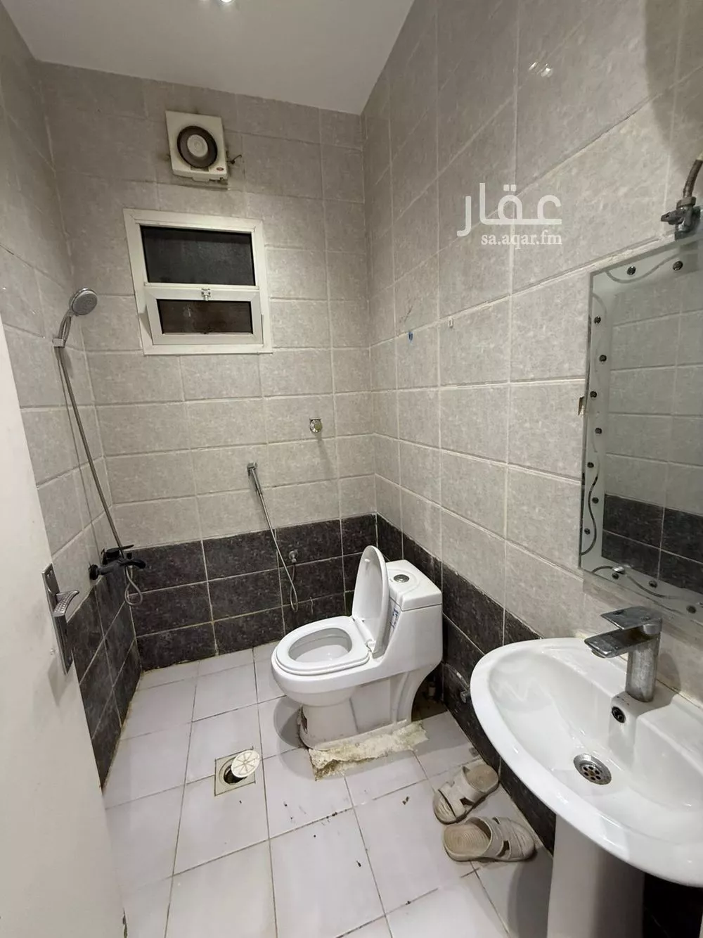 1 bedroom floor in Al Rimal 8