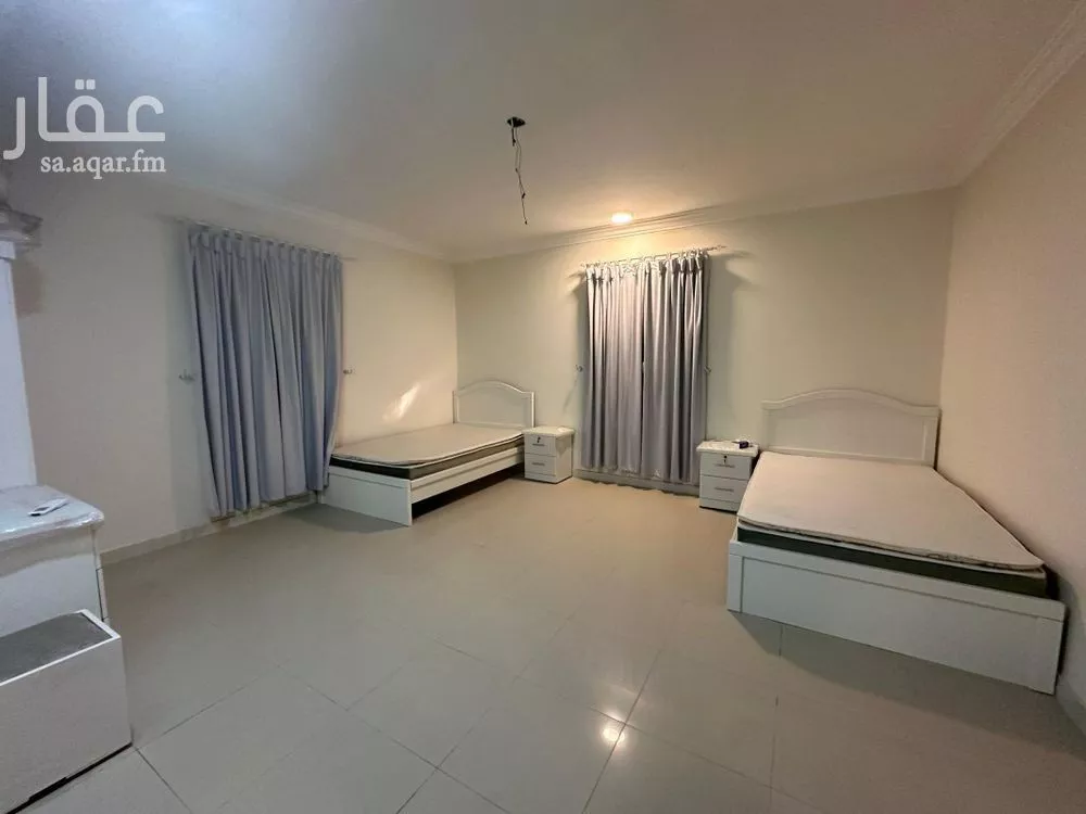 شقة 5 غرف في العزيزية 4