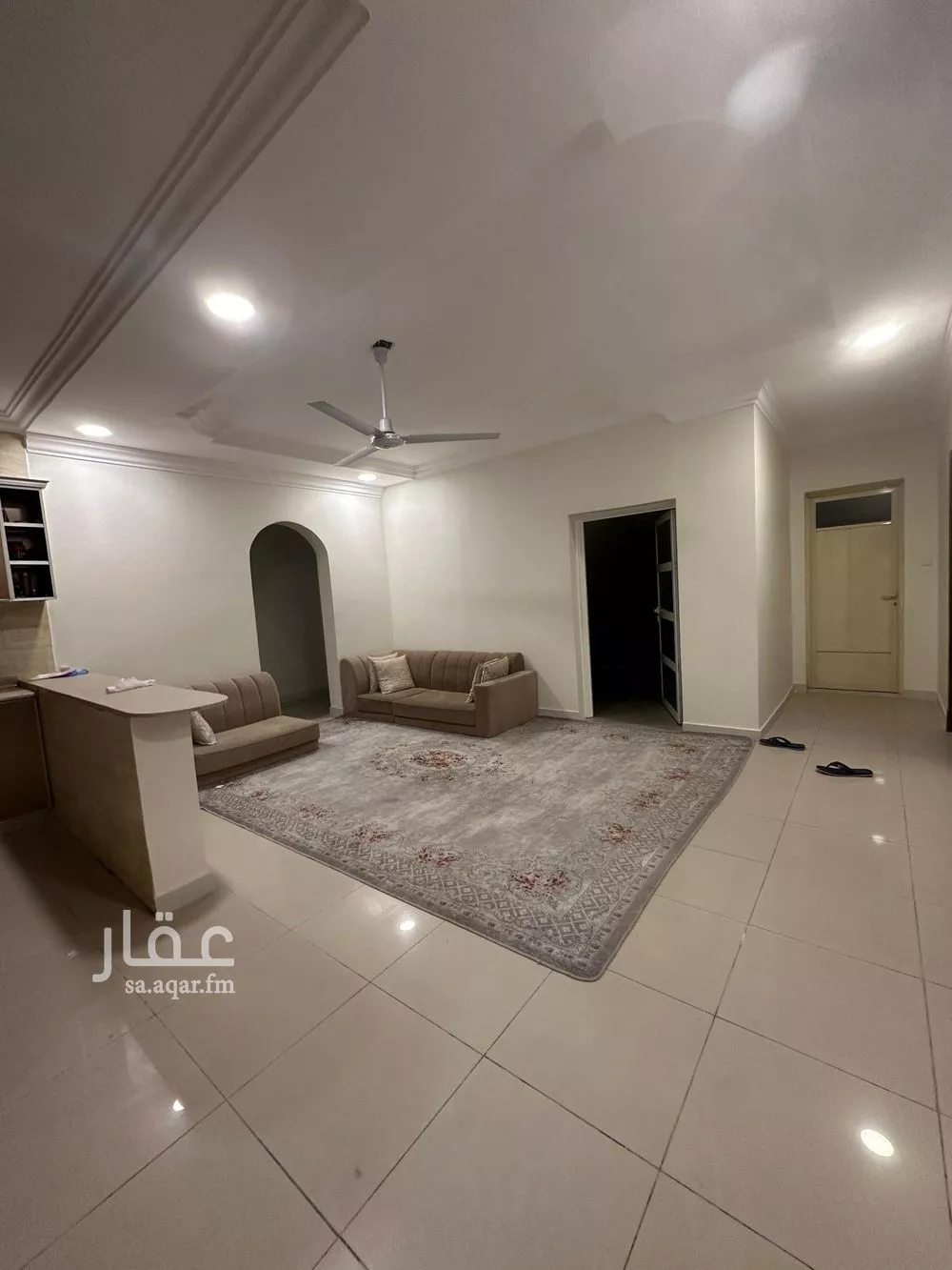 شقة 5 غرف في العزيزية 5