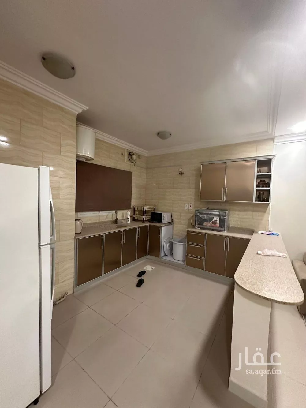 شقة 5 غرف في العزيزية 6