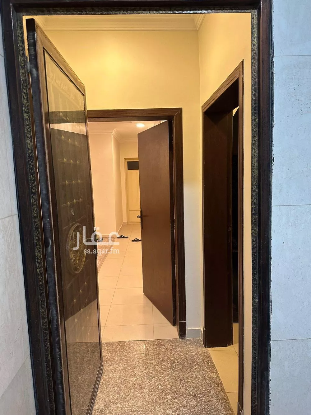 شقة 5 غرف في العزيزية 9