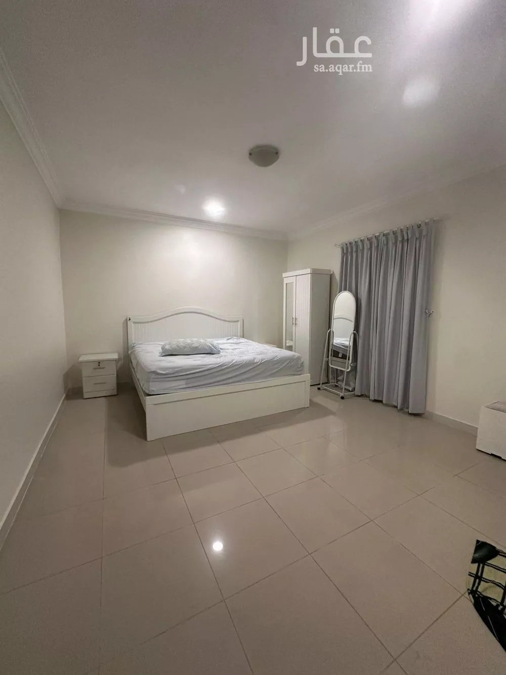 شقة 5 غرف في العزيزية 10