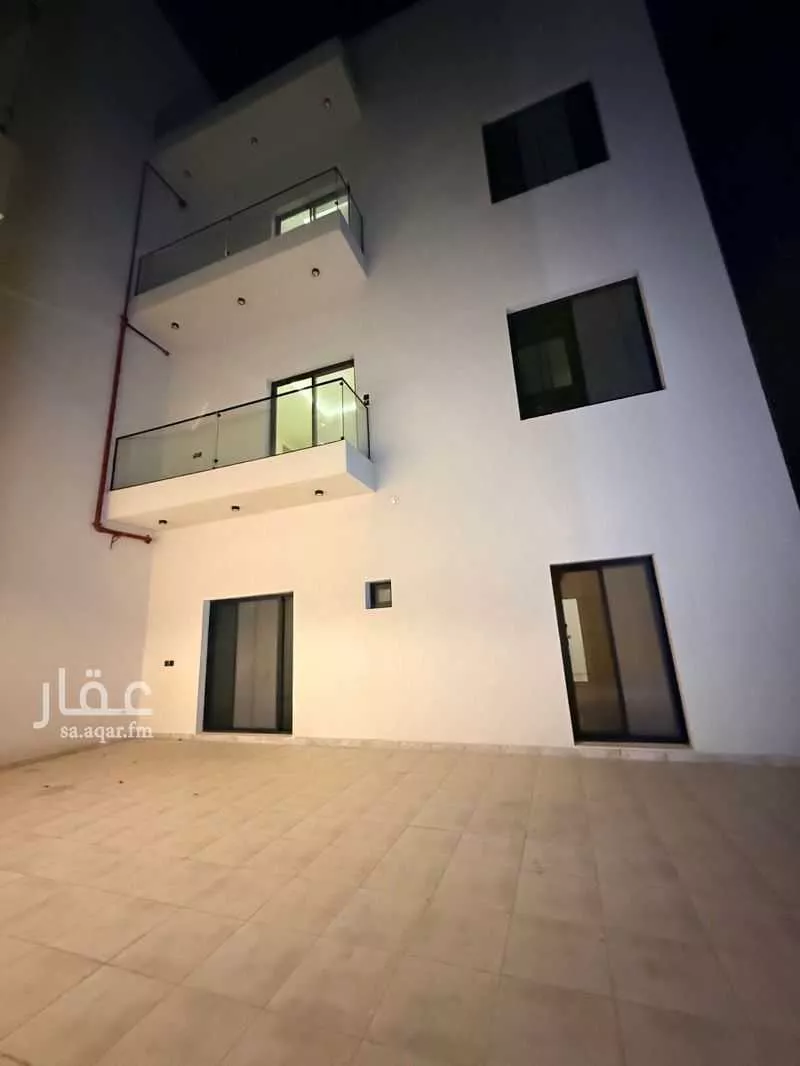 4 bedroom apartment in Dhahrat Laban 9